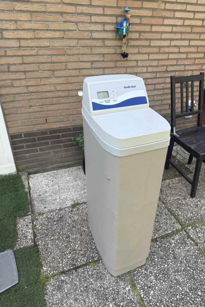Waterontharder 17L – perfecte staat – recent onderhoud, Doe-het-zelf en Bouw, Ophalen, Zo goed als nieuw