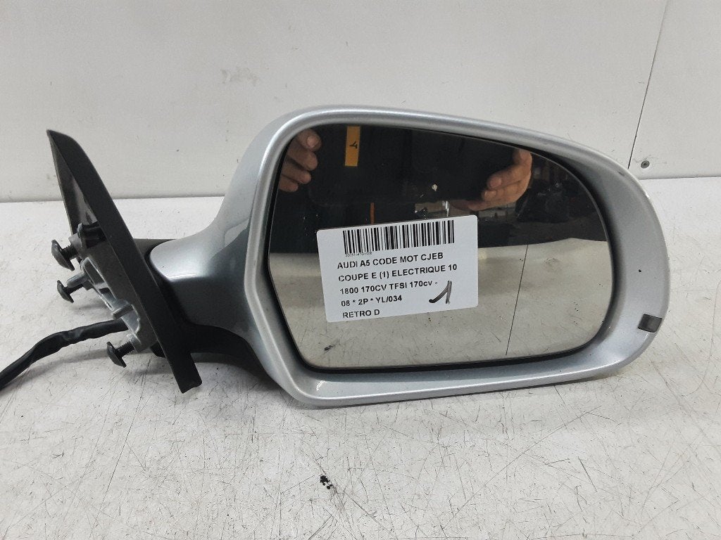 RETROVISEUR EXTERIEUR DROIT Audi A5 (8T3) (01-2007/01-2017), Mevr. I. Hauben, Audi, Utilisé, Rue de l'Espoir 34 34
4030  GRIVEGNÉE, BE
