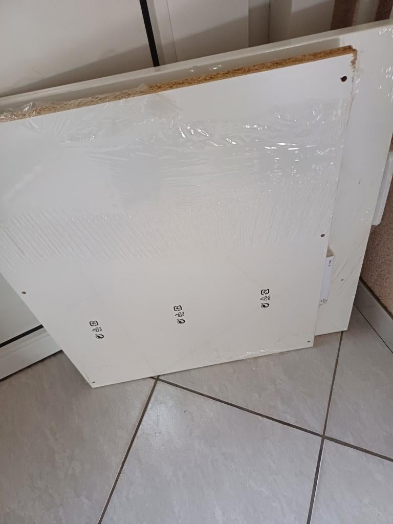 étagère ikea 3 pièces avec fixations, Enlèvement ou Envoi, Comme neuf
