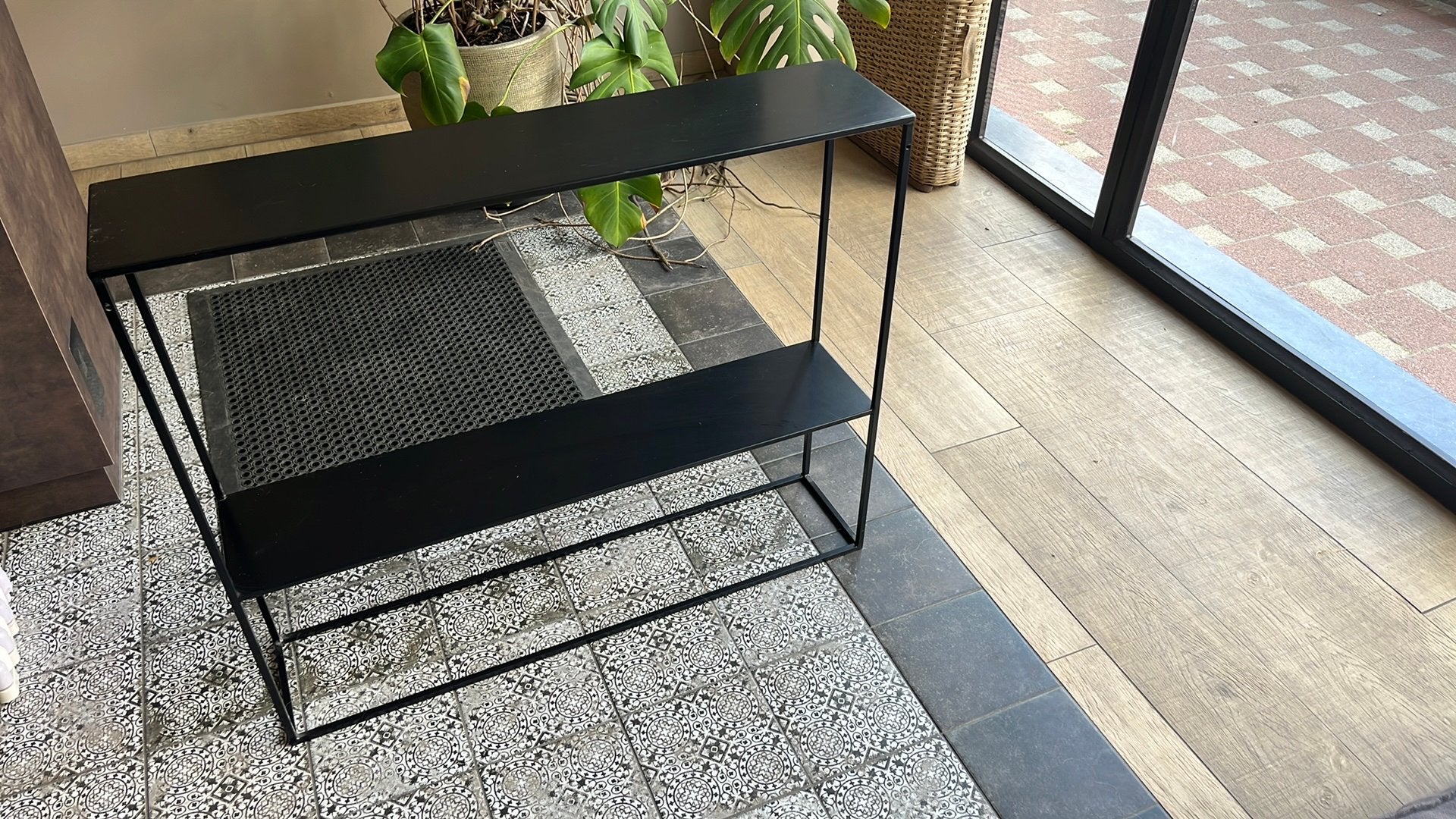 Metalen wandrek, Ophalen, Met plank(en), Gebruikt, Minder dan 150 cm