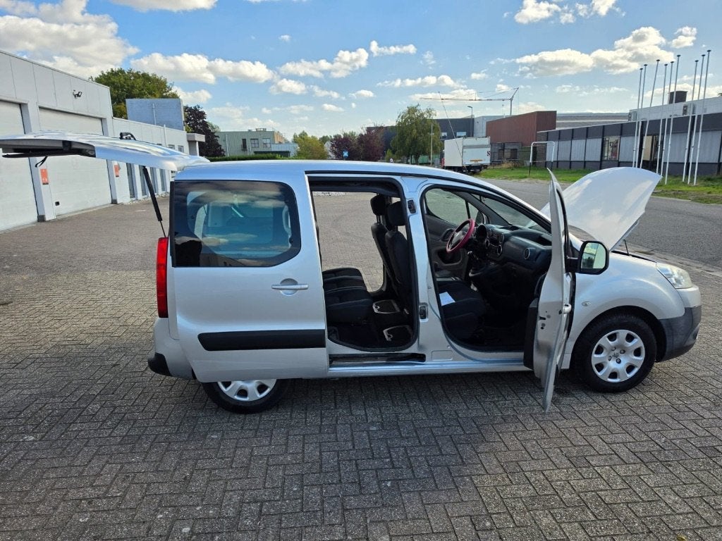Peugeot Partner Teppe 5 places, climatisation, Autos, Peugeot, Achat, Entreprise, Boîte manuelle, Noir