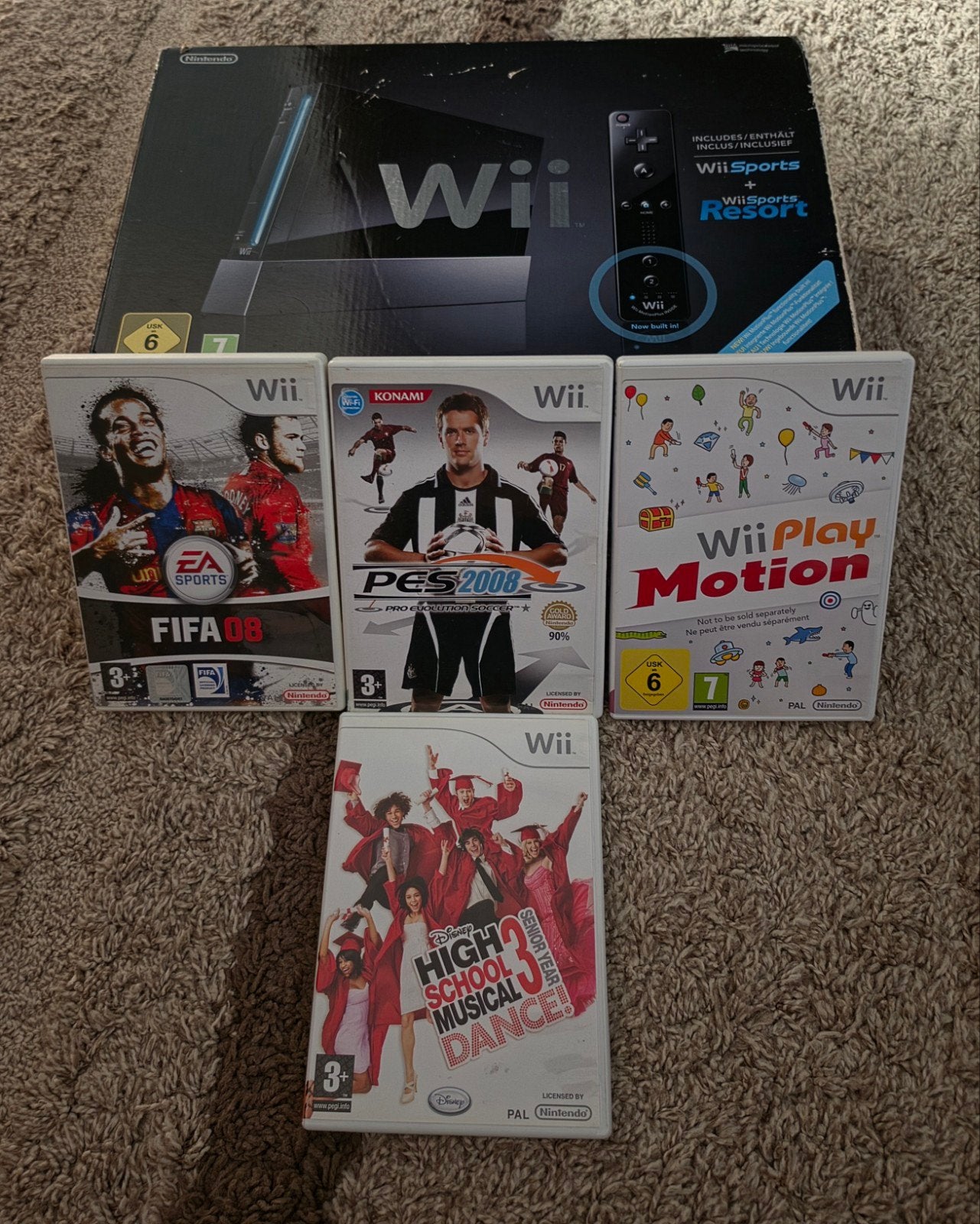 Nintendo Wii Zwart + 2 Originele Wii Remotes + Doos + 4 Game, Games en Spelcomputers, Spelcomputers | Nintendo Wii, Ophalen