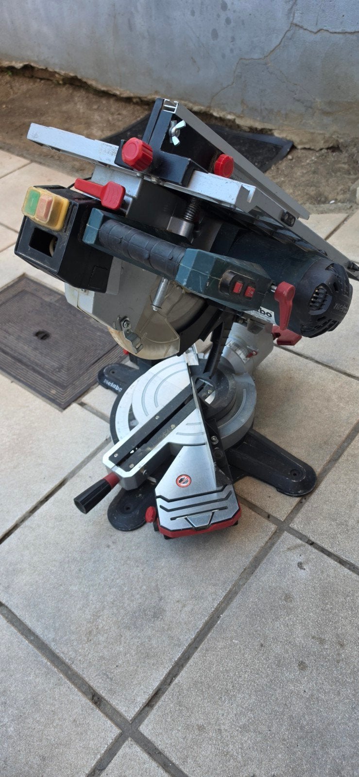 Metabo KGT 305 M, Ophalen