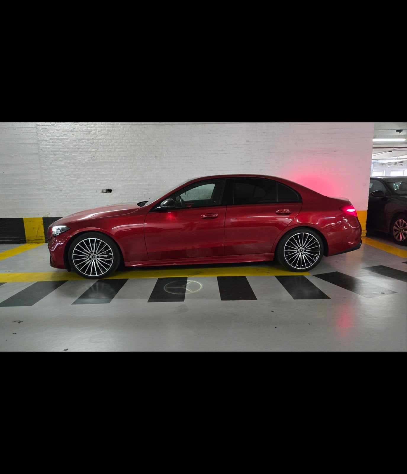 Hybride léger à essence W206 C180, Autos, Achat, Entretenue par le concessionnaire, Noir, Ordinateur de bord