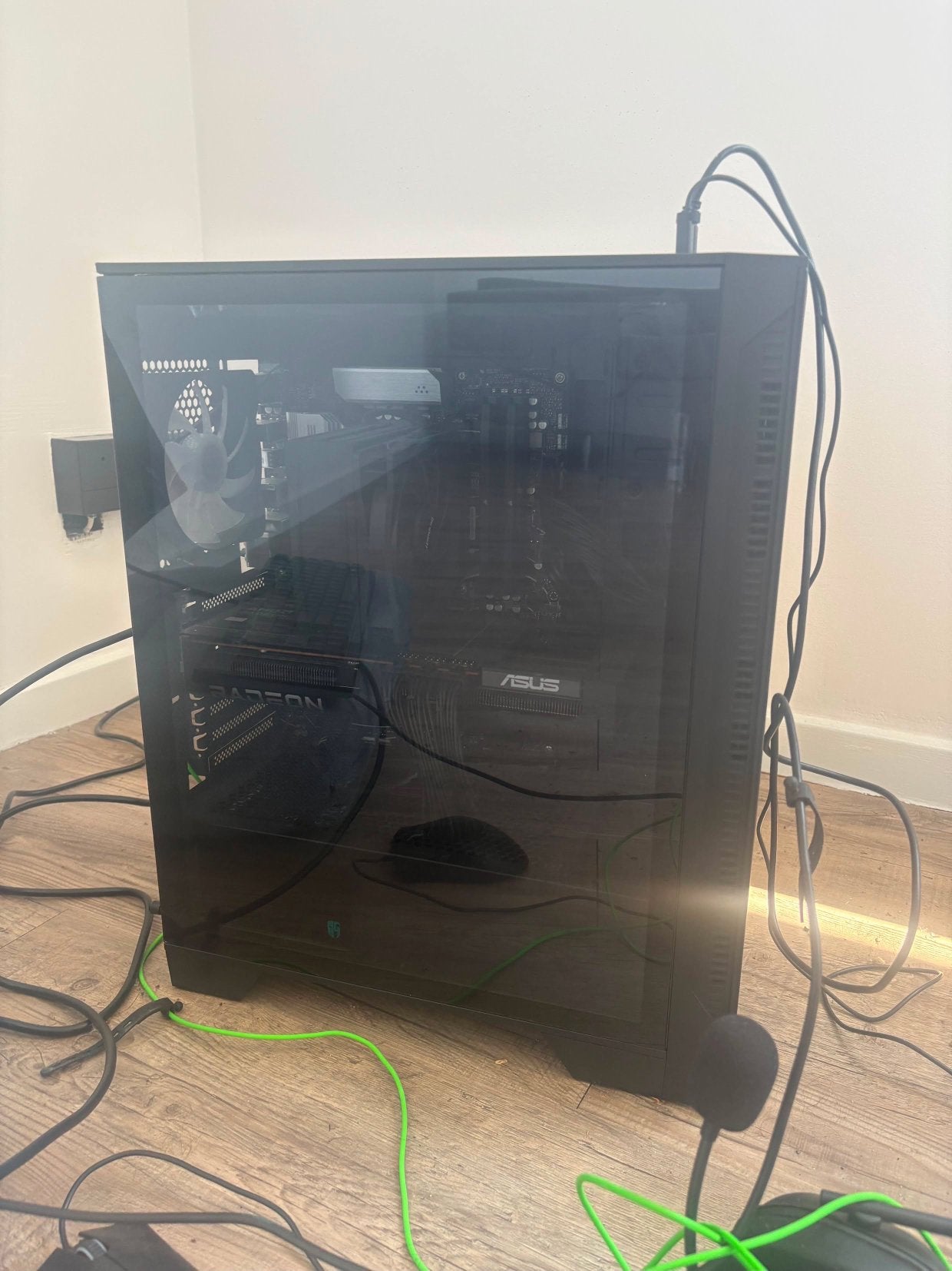 volledige gaming pc, TV, Hi-fi & Vidéo, Télévisions, Comme neuf, Enlèvement ou Envoi