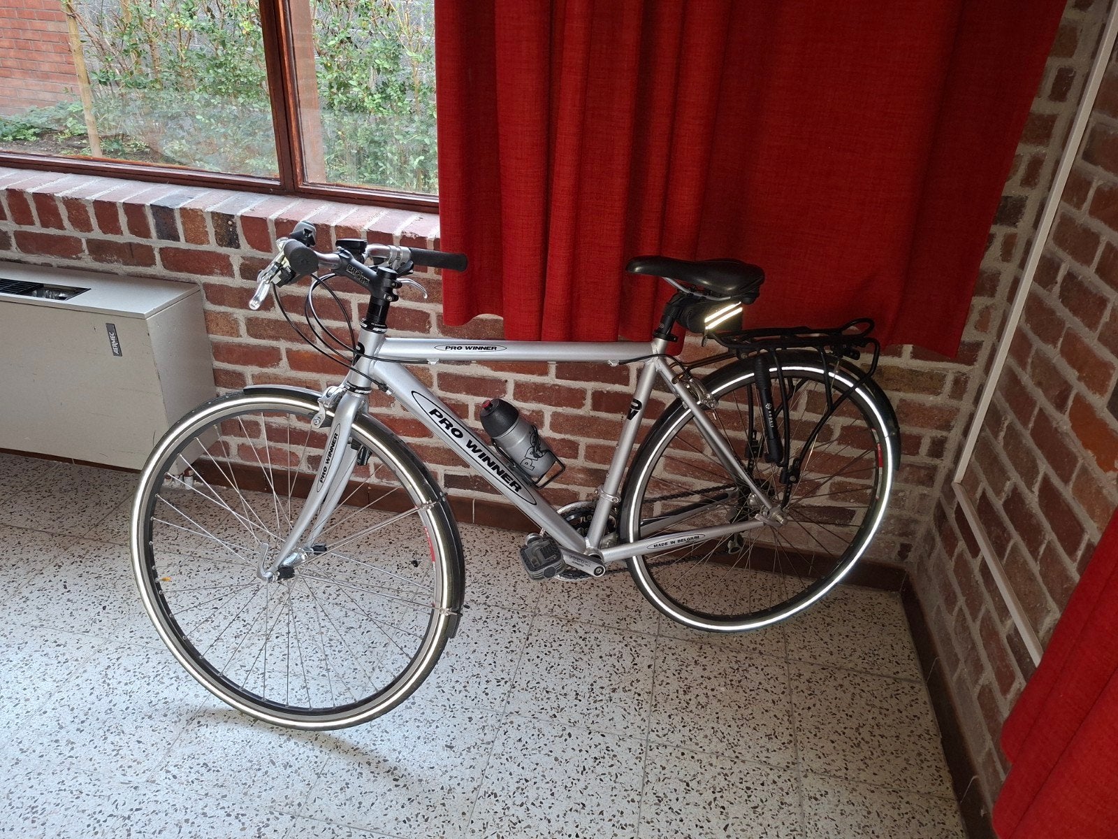 beau vélo pour homme très peu utilisé, Vélos & Vélomoteurs, Enlèvement