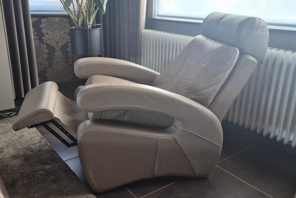 Lederen salon te koop, Ophalen