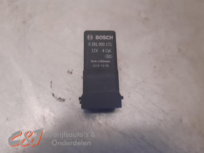 Voorgloei Relais van een Fiat Ducato, Gebruikt, -, -, Ophalen of Verzenden