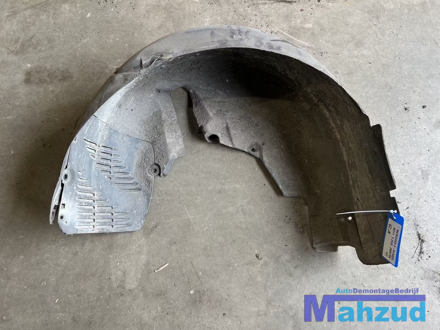 MERCEDES E KLASSE W211 rechts achter modderkuip a2116901830, Autos : Pièces & Accessoires, Mercedes-Benz AG, Mercedes-Benz, Utilisé