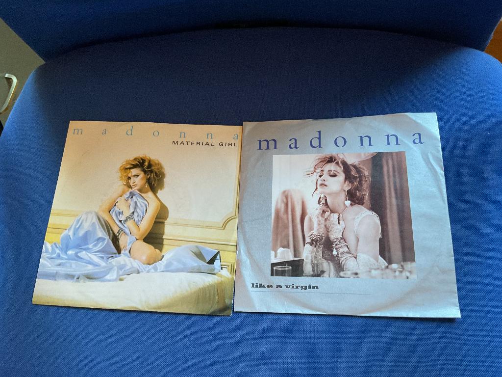MADONNA, Ophalen, Zo goed als nieuw