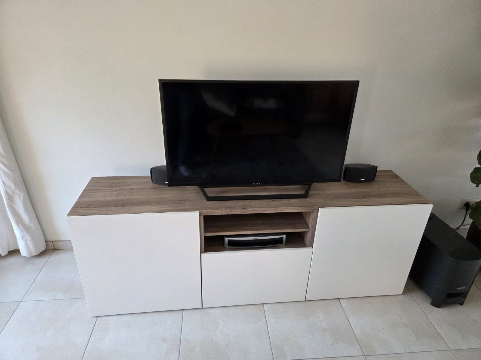 Besta Ikea tv-meubel wit-eik, Enlèvement