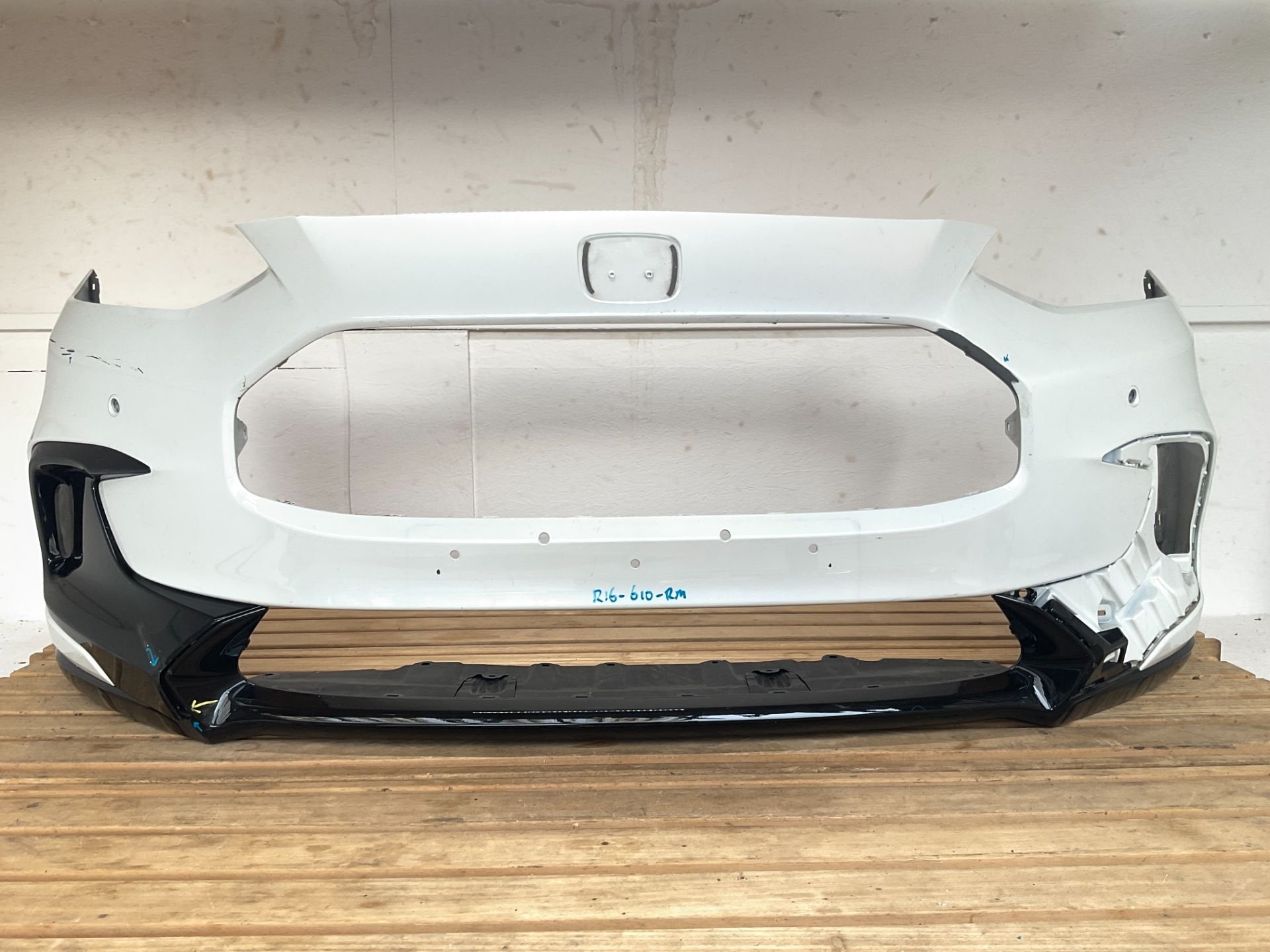 Bumper Honda ZR-V Honda ZR-V HR-V 71105-3Y0-H4 Voorbumper R1, Auto-onderdelen, Gebruikt, Info@honda.co.jp, Minami-Aoyama 2-chome 1-1
107-8556  Tokyo