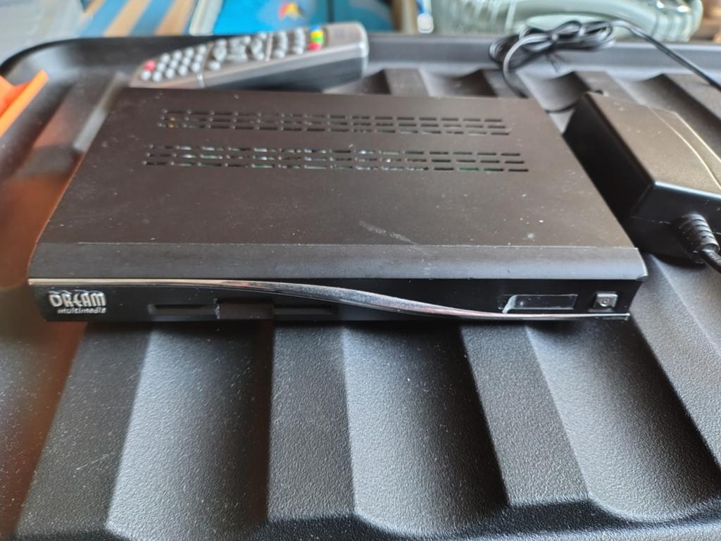 Dreambox DM100, TV, Hi-fi & Vidéo, Antennes paroboliques, Enlèvement, Comme neuf, Dreambox