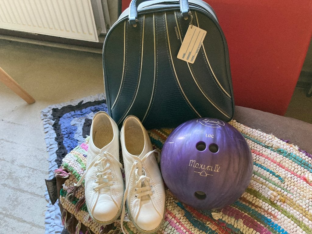 Bowlingbal met tas en schoenen, Ophalen of Verzenden, Zo goed als nieuw, Schoenen