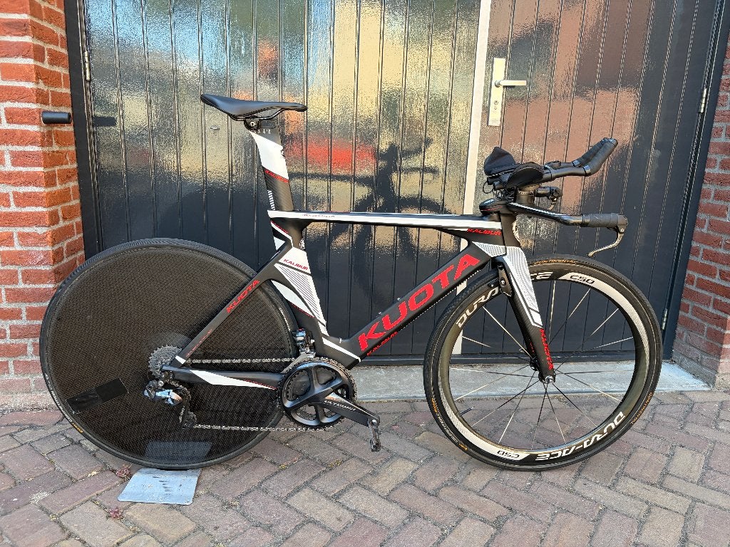 Kuota Kalibur TT / Triatlonfiets – Maat M – Ultegra Di2, 28 inch, Carbon, Velgrem, Zo goed als nieuw