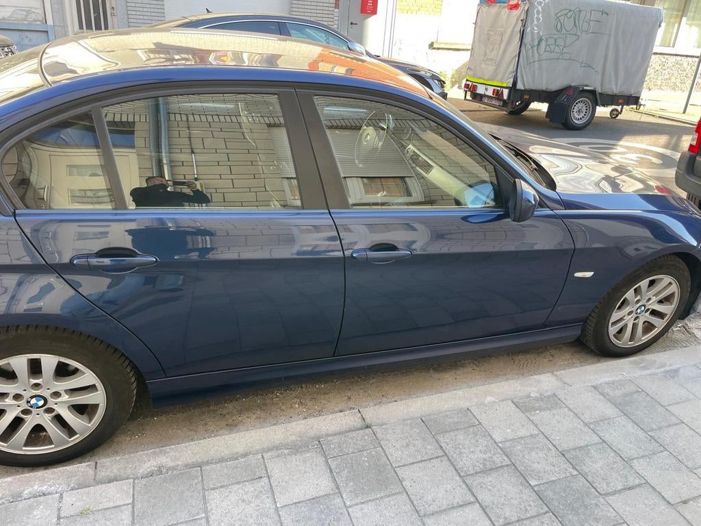 BMW 318d 2011, Autos, BMW, 100 kW, Euro 5, Achat, Boîte manuelle