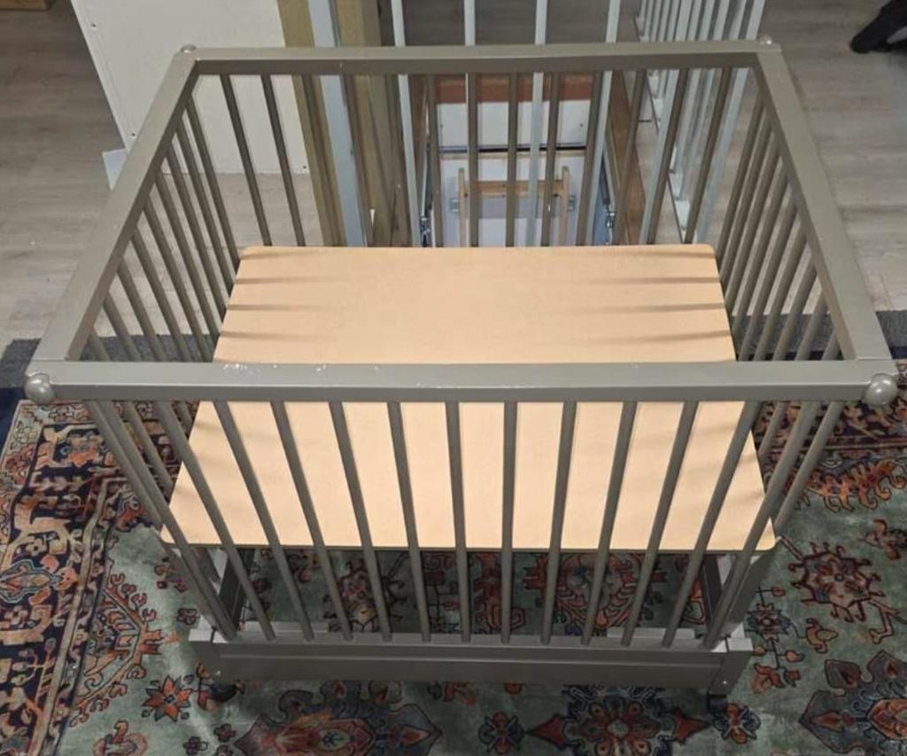 Babypark in zeer goede staat.   60€, Ophalen, Gebruikt, Rechthoekig, In hoogte verstelbaar