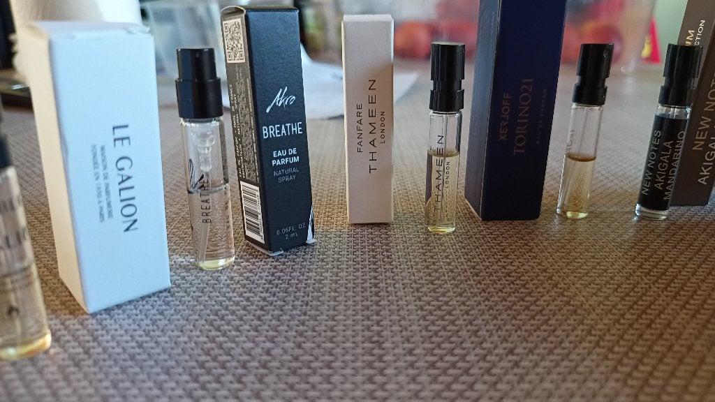 Parfum stalen / staaltjes / samples, Enlèvement ou Envoi, Utilisé