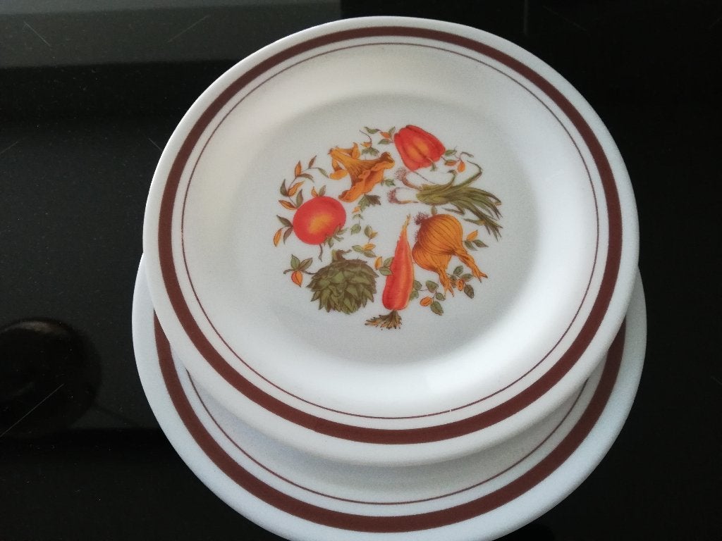 2 Arcopal Borden, Overige materialen, Overige merken, Landelijk/Boerenbont, Ophalen of Verzenden