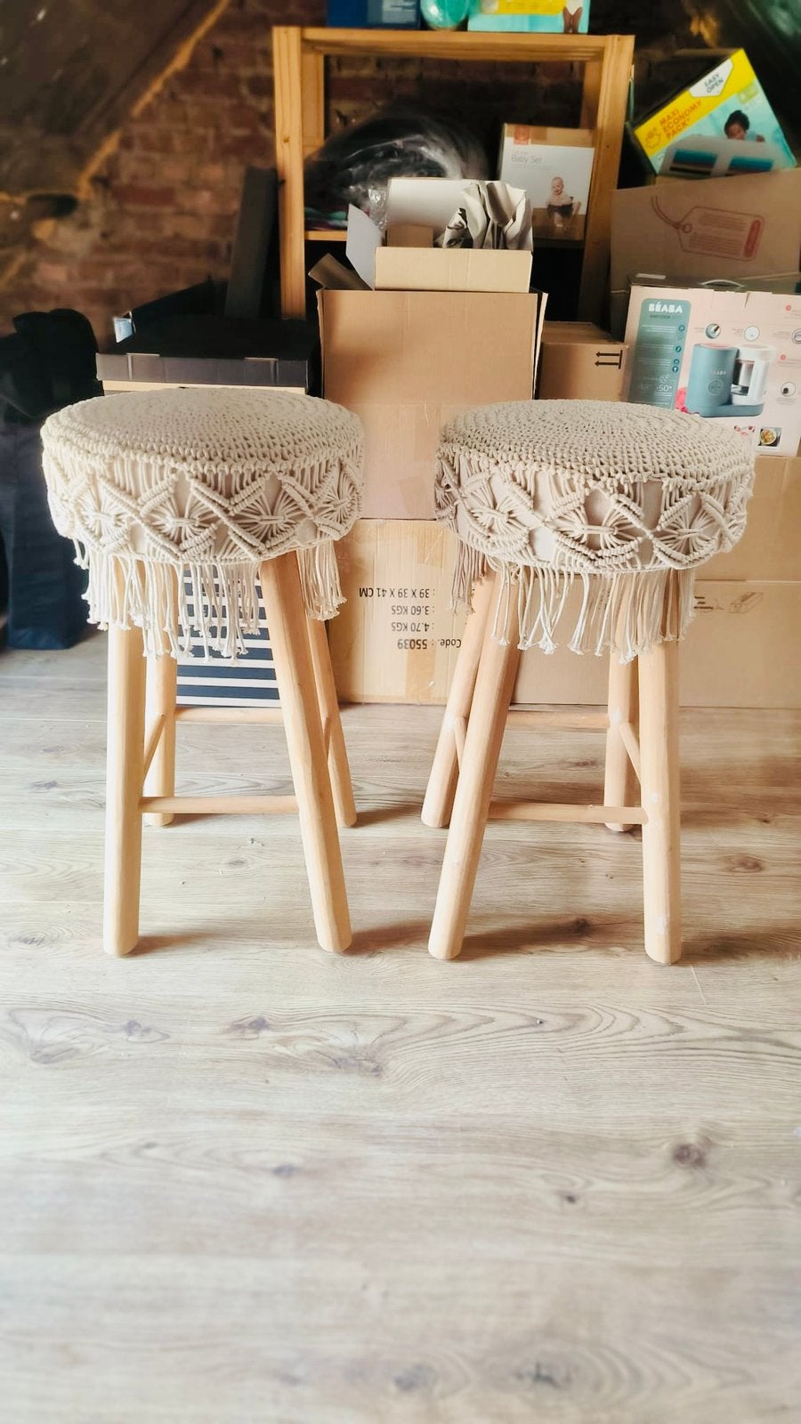 Set van 2 Pomax Barstoelen / Barkrukken – Macramé & Hout, Ophalen, Zo goed als nieuw, Hout
