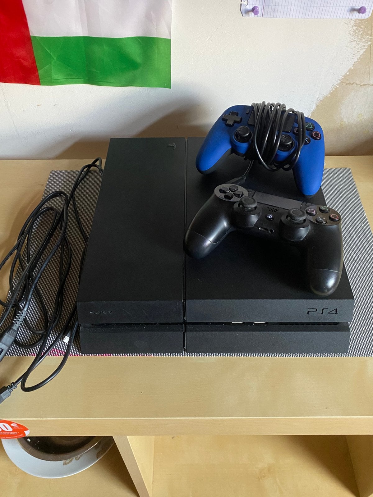 PlayStation 4 PS4 + 2 Controllers + Kabels, Games en Spelcomputers, 500 GB, Met 2 controllers, Ophalen of Verzenden, Zo goed als nieuw