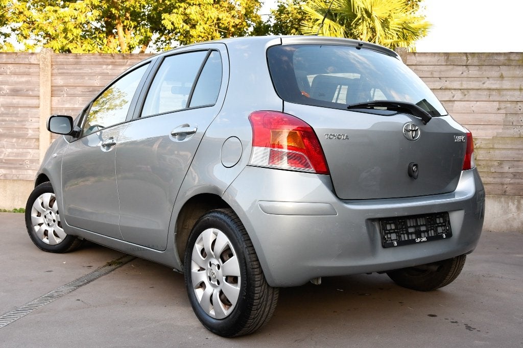 Toyota Yaris 1.33 VVTi *Auto*AC*2010*, Autos, Achat, 1298 cm³, Entreprise, 1290 kg