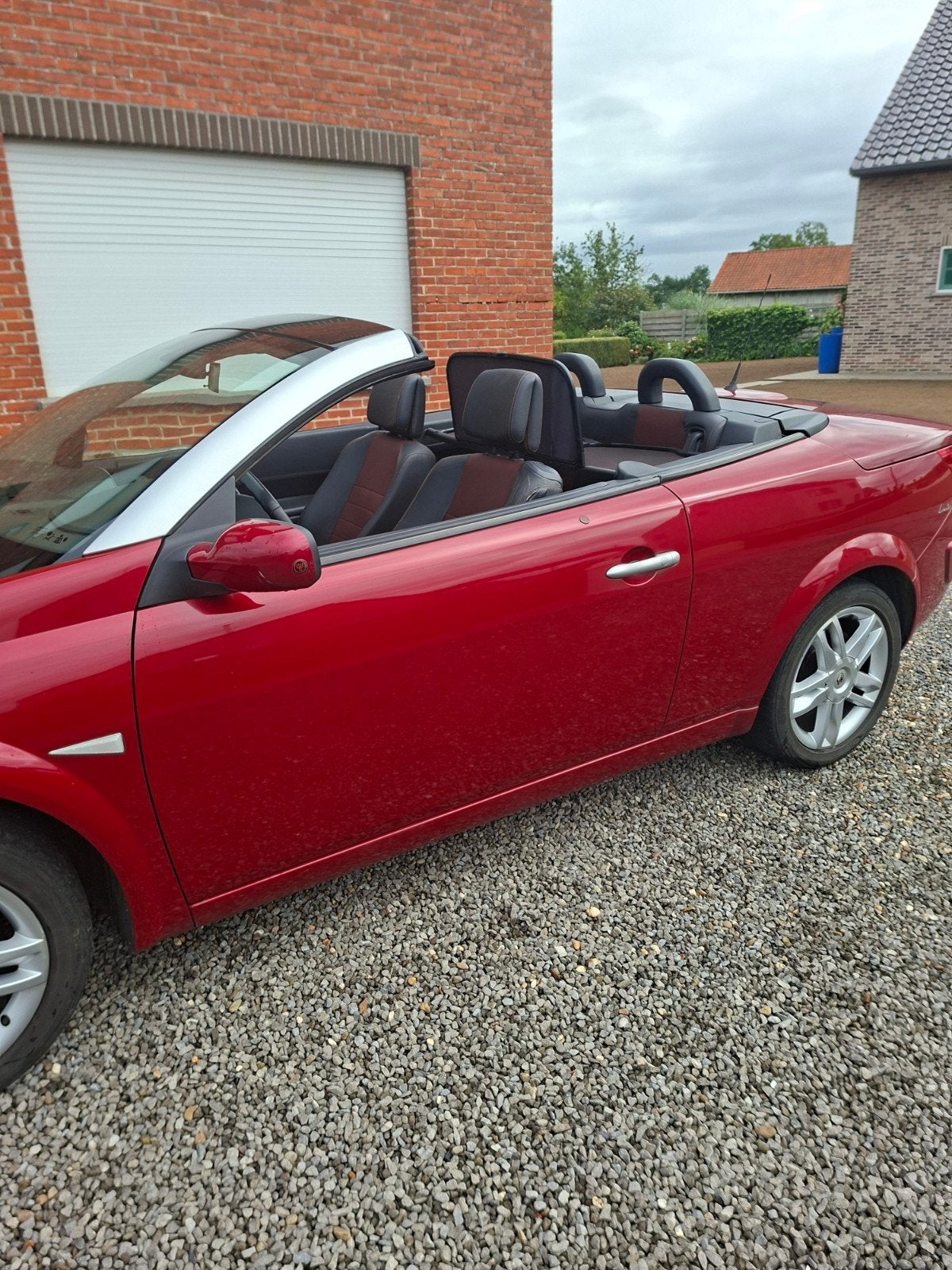 Renault Megane cabriolet diesel, Auto's, Voorwielaandrijving, 4 cilinders, Cabriolet, Leder