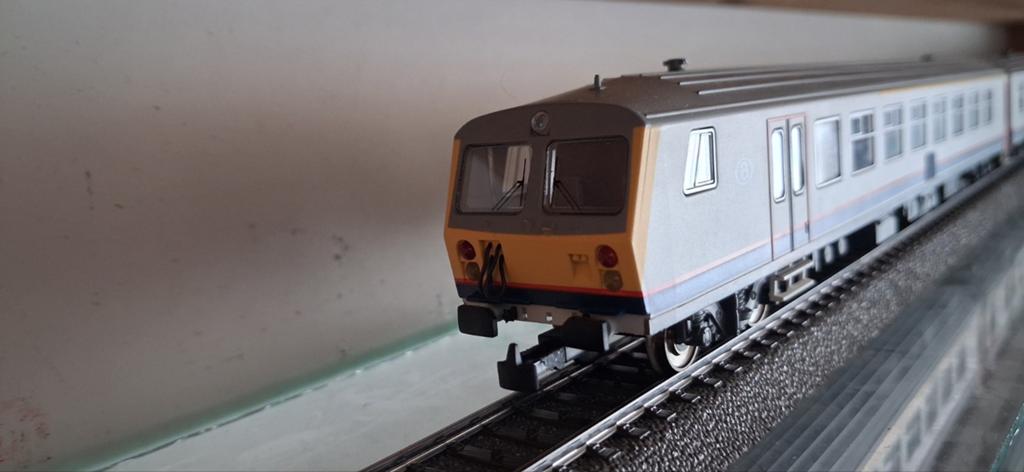 Train m4 sncb en 2 rail analogique, Analogique