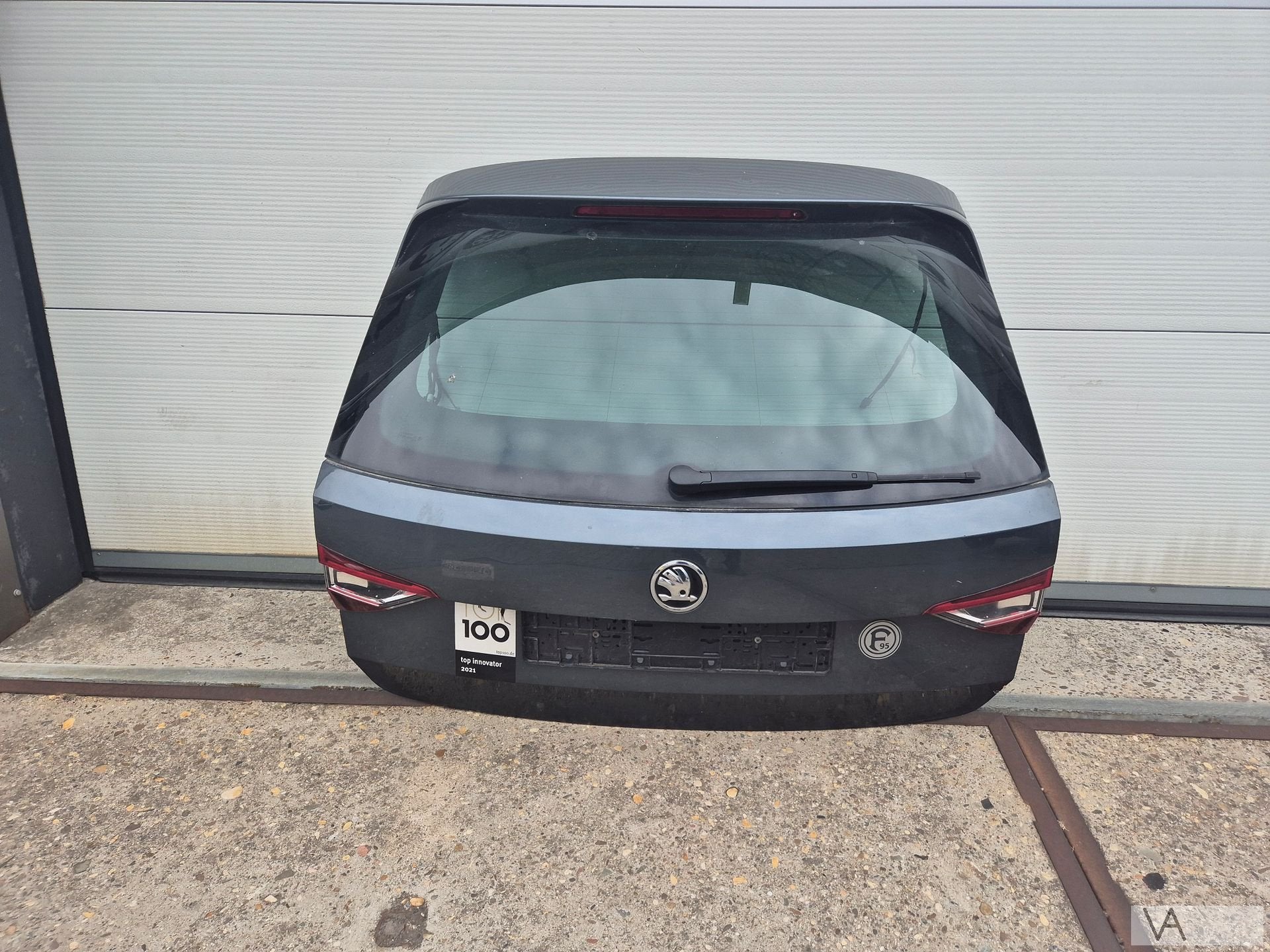 Achterklep van Skoda Superb station 2016 - 2024 grijs €450, Gebruikt, -, Ophalen of Verzenden, -