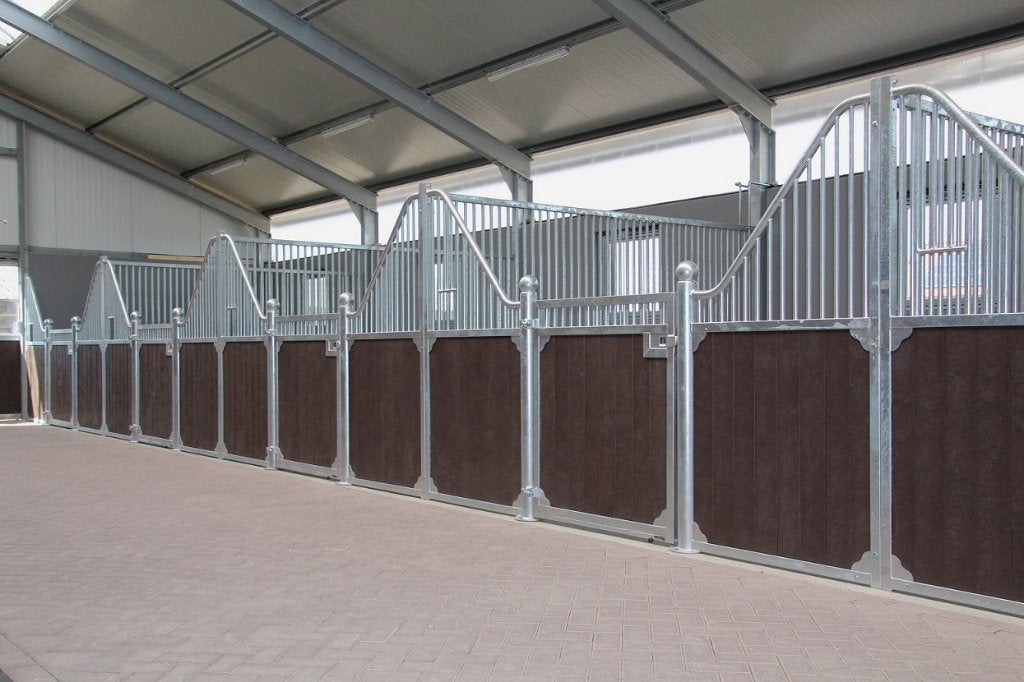 42. Paardenbox | paardenstal binnenbox | paardenbox kopen, Dieren en Toebehoren, Stalling, 1 paard of pony