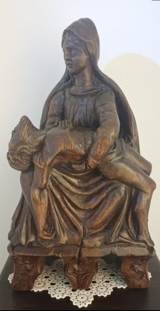 Prachtige Antieke Eiken pieta, Antiek en Kunst, Hout, Religie, 50 - 100 cm, Ophalen of Verzenden
