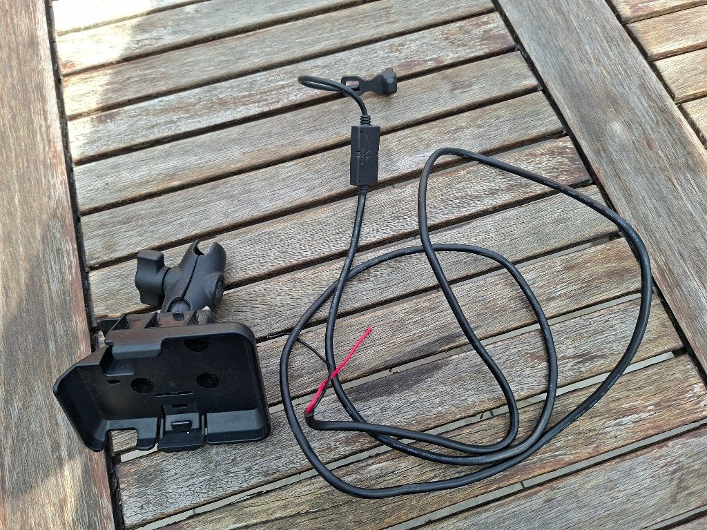 houder moto + lader voor Garmin Zumo 210 - 240, Motoren, Accessoires | Navigatiesystemen, Ophalen of Verzenden, Gebruikt