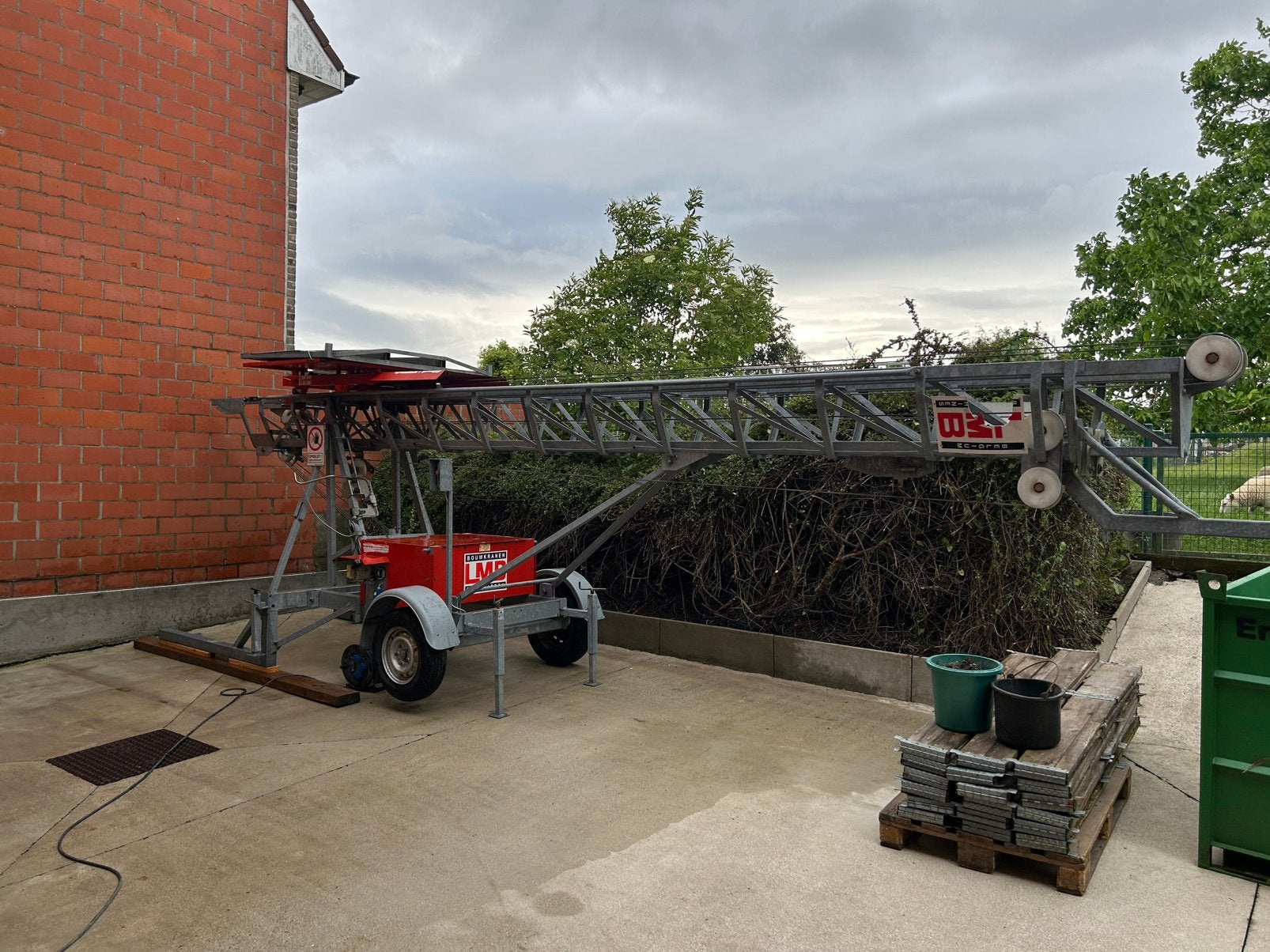 Bouwlift 13m lmb 313 TL, Bricolage & Construction, Monte-charges, Enlèvement, Comme neuf, Ascenseur de chantier