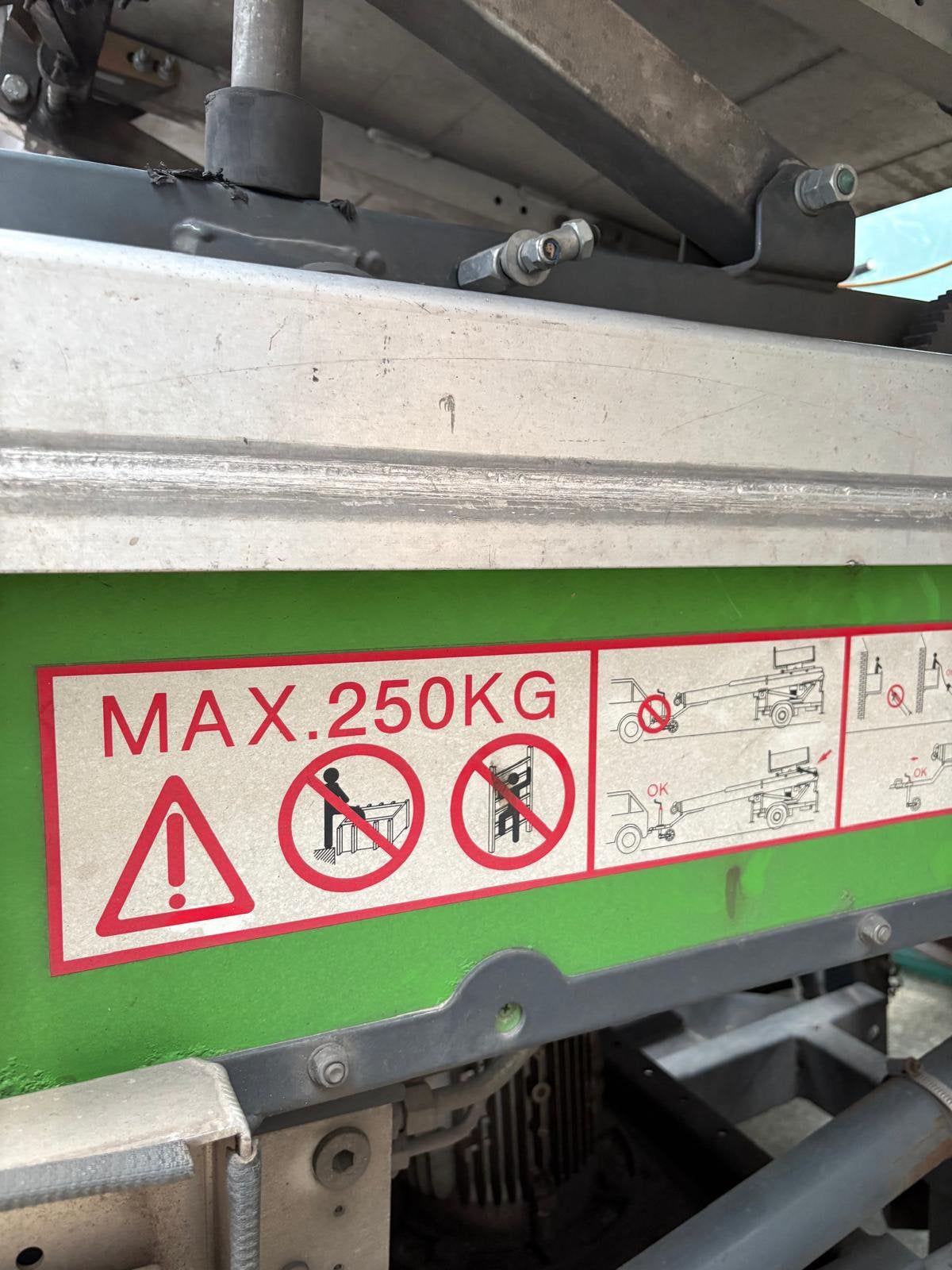 monte meuble paus, Doe-het-zelf en Bouw, Ladders en Trappen, Ophalen, Gebruikt, Ladder, Opvouwbaar of Inschuifbaar