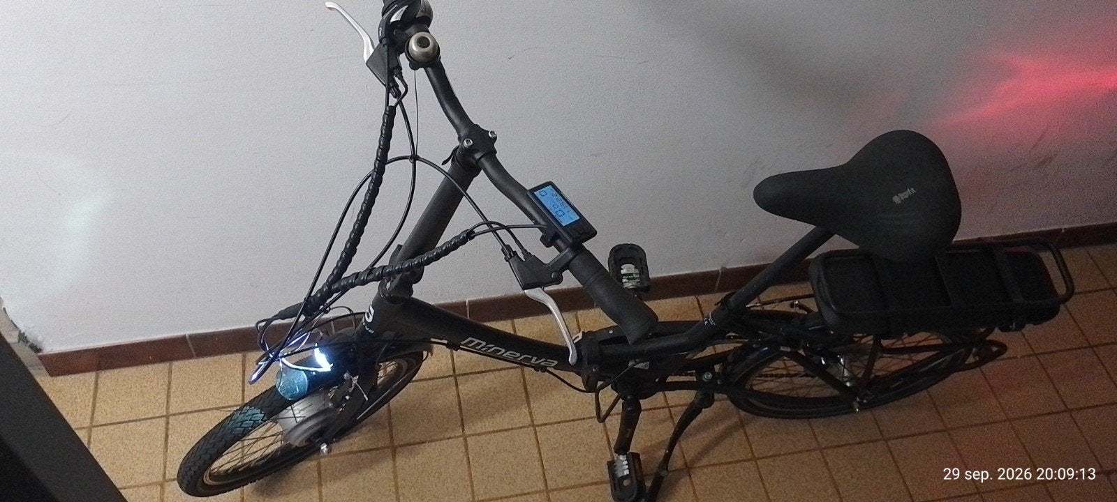 electrische vouwfiets Minerva, Fietsen en Brommers, Ophalen, Zo goed als nieuw, Minerva