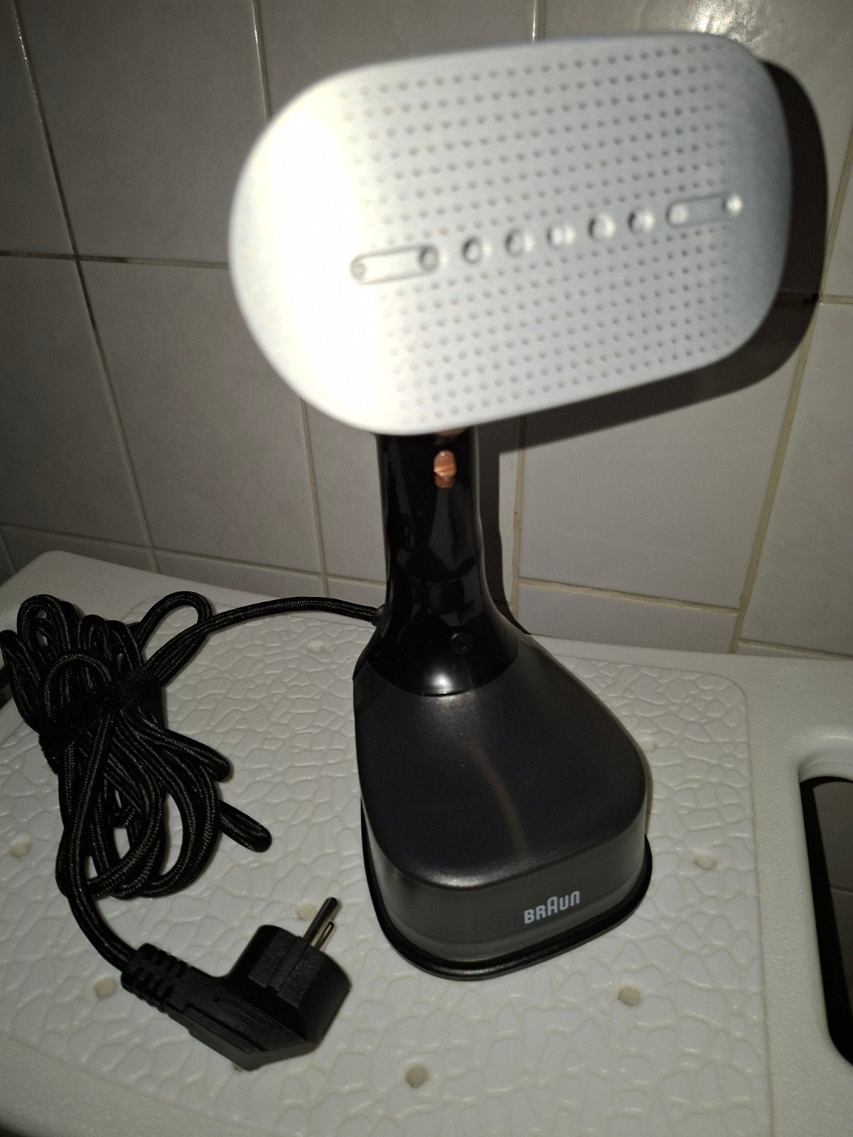 Défroisseur de tissus, Electroménager, Vapeurs, Enlèvement, Défroisseur