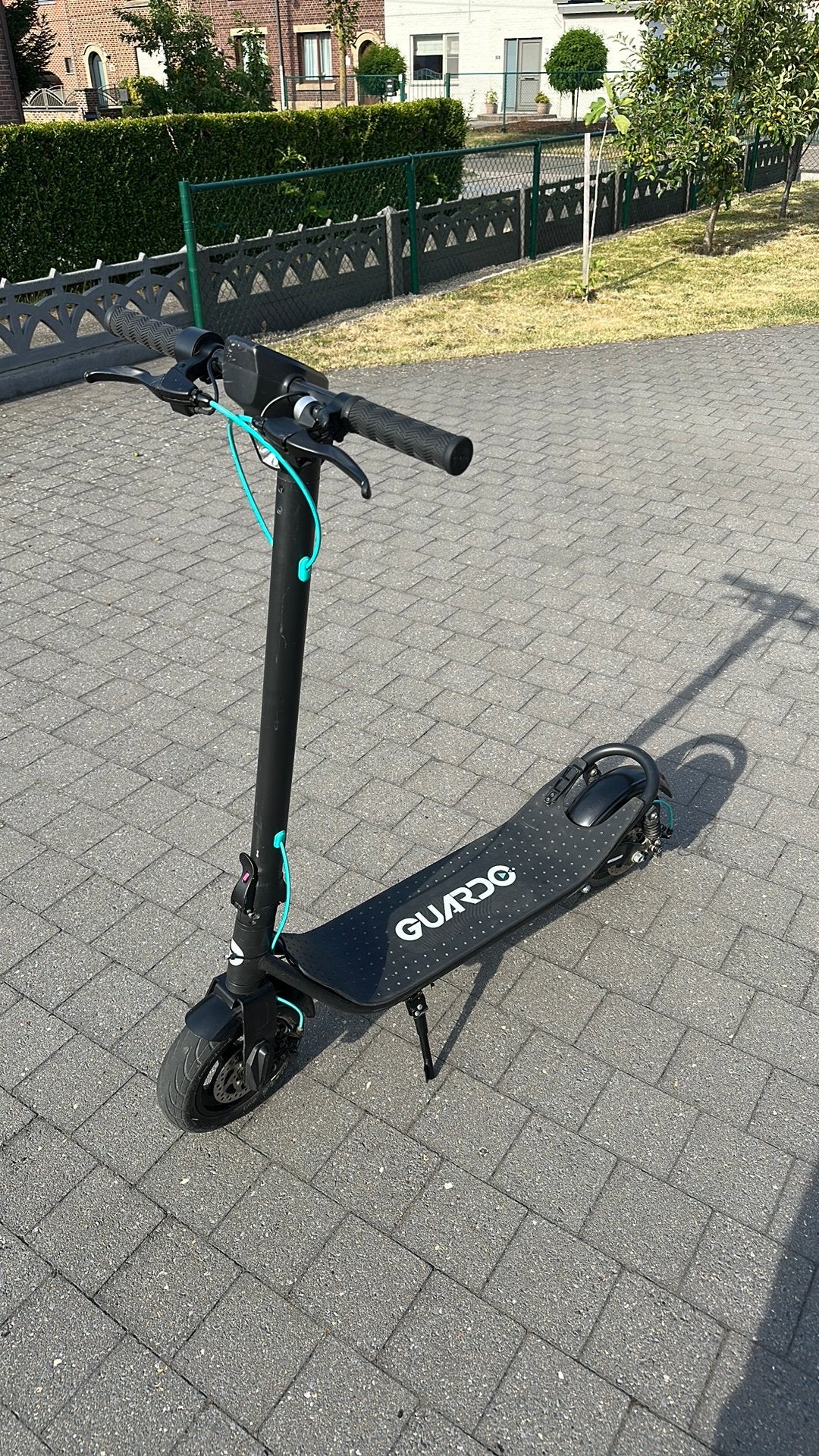 Guardo E-Step, Fietsen en Brommers, Steps, Ophalen, Zo goed als nieuw, Elektrische step (E-scooter)