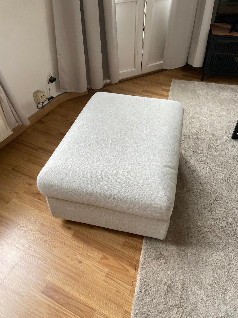 VIMLE (IKEA) Repose-pieds av rangement, Gunnared beige, Maison & Meubles, Canapés | Repose-pieds & Poufs, Comme neuf, Rectangulaire