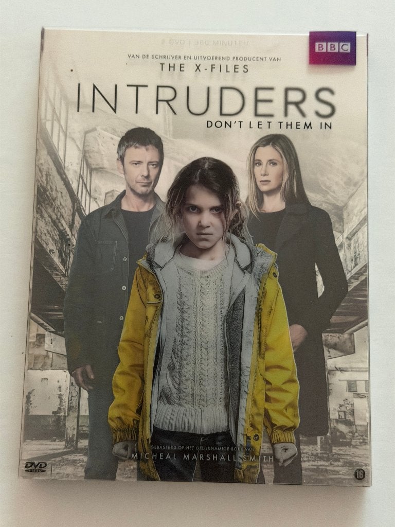 Intruders (BBC-Serie) DVD - Van de makers van The X-Files, CD & DVD, DVD | TV & Séries télévisées, Enlèvement ou Envoi, Anglais
