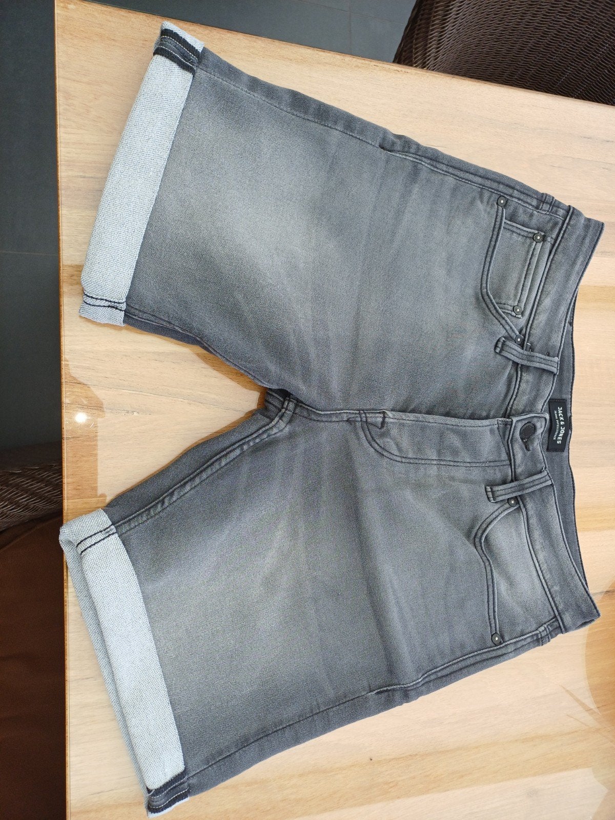 korte broek jack&jones maat medium, Enlèvement