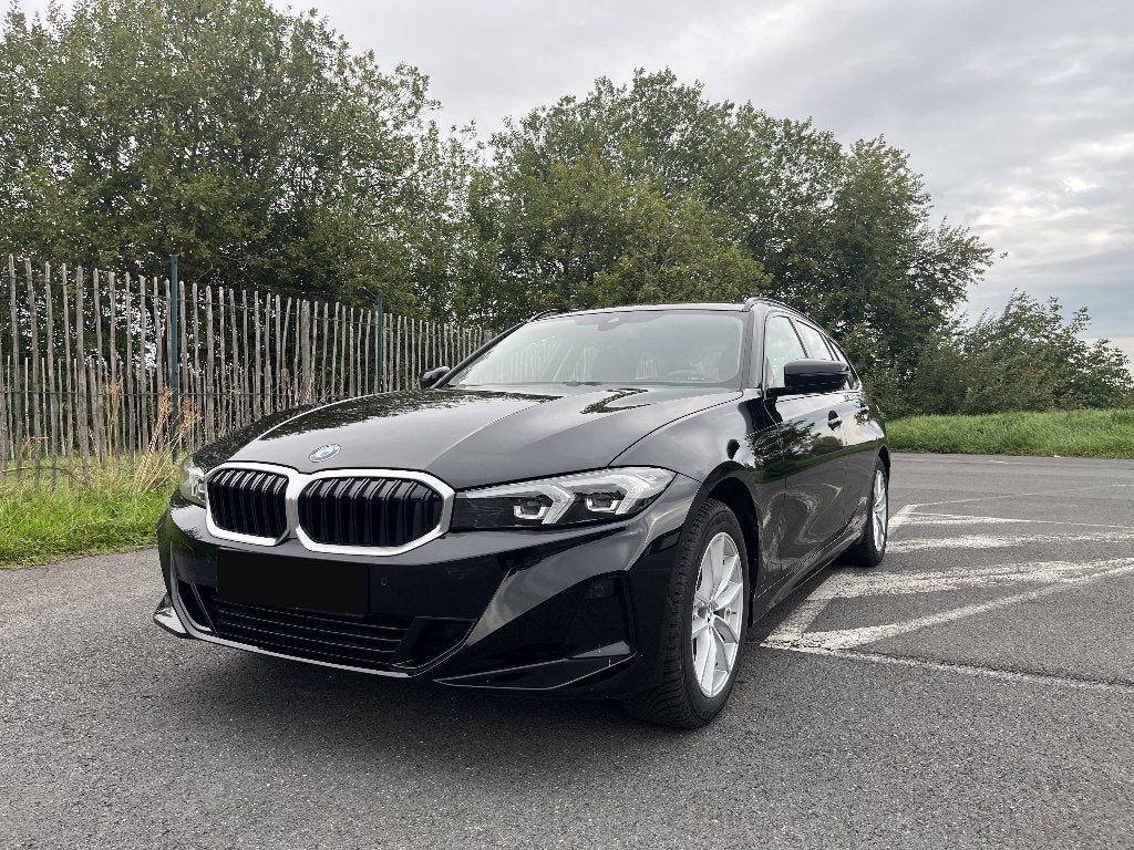 Lifting facial de la BMW 318 Touring, Autos, Achat, Euro 6, 1650 kg, Noir