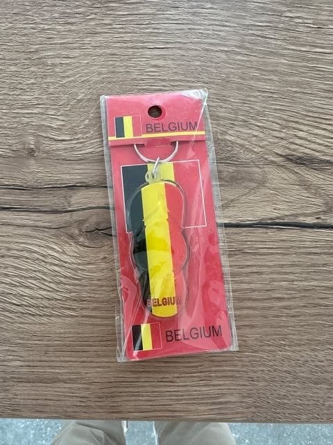 Porte-clés Belge en blister, Neuf, Enlèvement ou Envoi, Belgium, Info@sult.be