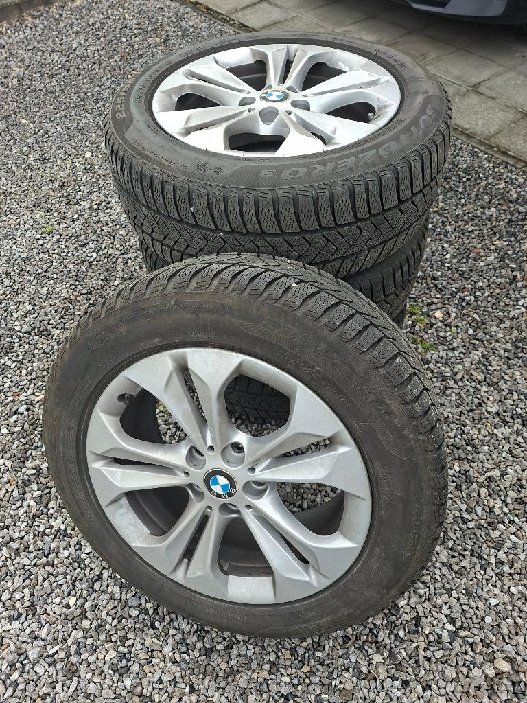 Kit de Jantes BMW avec des pneus hiver Pirelli Runflat, Auto-onderdelen, Banden en Velgen, Ophalen, Gebruikt, 17 inch, Winterbanden