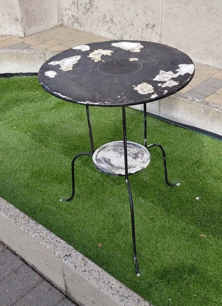 metalen tafeltje H 65 cm diam.30 cm, Bricolage & Construction, Enlèvement, Utilisé, Fer