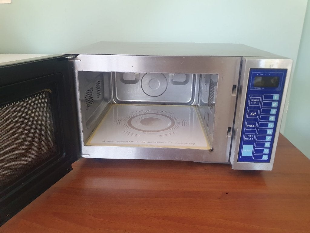 Four à micro-ondes professionnel Hendi, Enlèvement ou Envoi, Utilisé, Fours, Fours à micro-ondes et Fours à vapeur