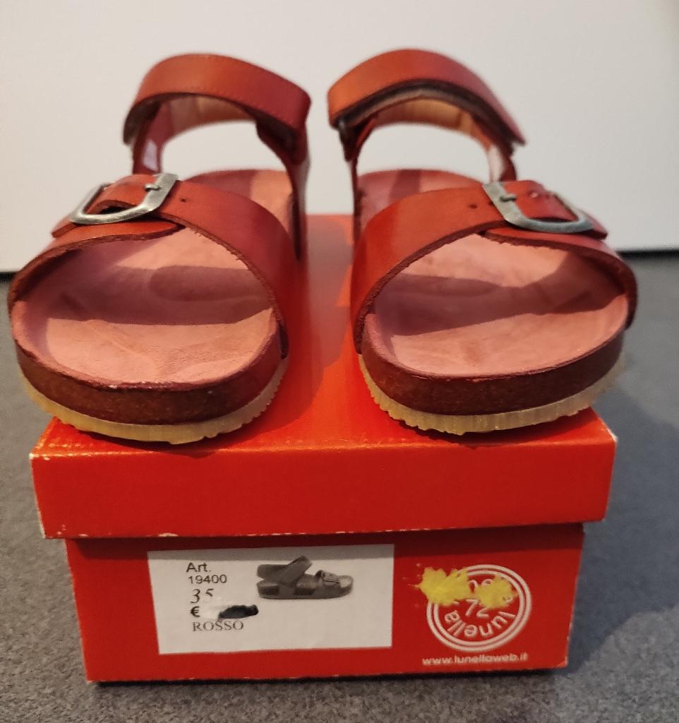 Mooie rode sandalen Lunella, maat 35 (nieuw), Kinderen en Baby's, Kinderkleding | Schoenen en Sokken, Jongen of Meisje, Overige typen