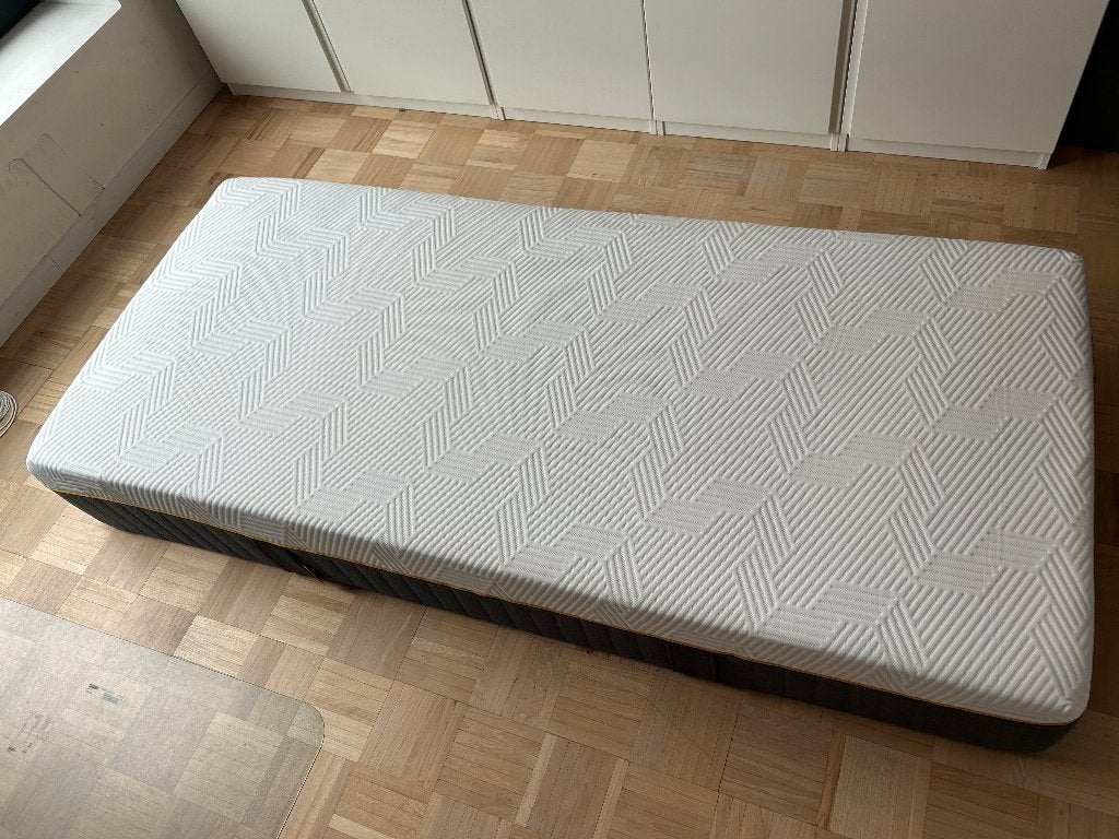 Matras Emma 2 x (90x200 cm), Huis en Inrichting, Slaapkamer | Matrassen en Bedbodems, Ophalen, 90 cm, Tweepersoons, Zo goed als nieuw