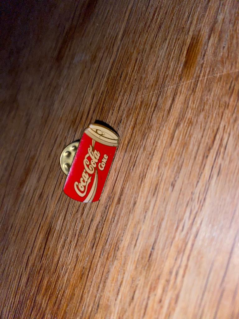Pin's Coca-Cola-blikje Collector ZG staat uit de jaren 90, Verzamelen, Verzenden, Gebruikt, Merk, Speldje of Pin