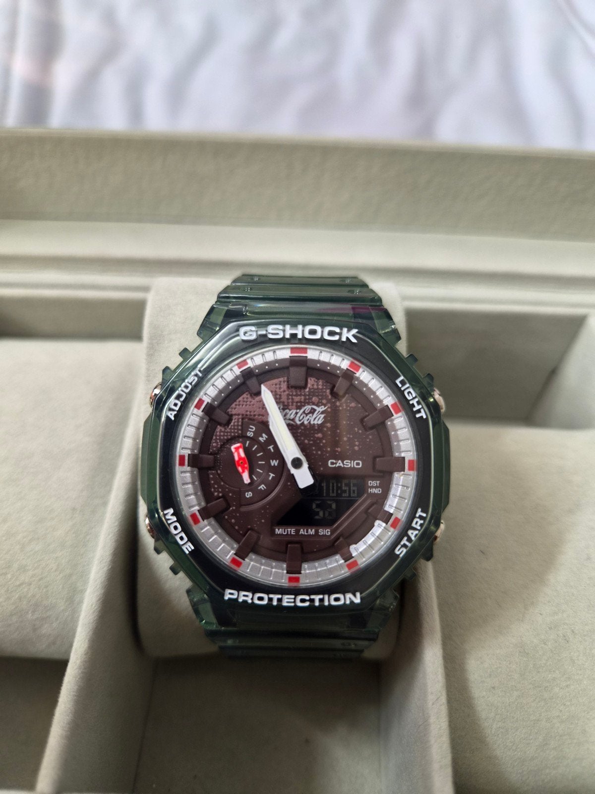 Montre casio/ G-shock Coca-Cola, Enlèvement ou Envoi, Casio