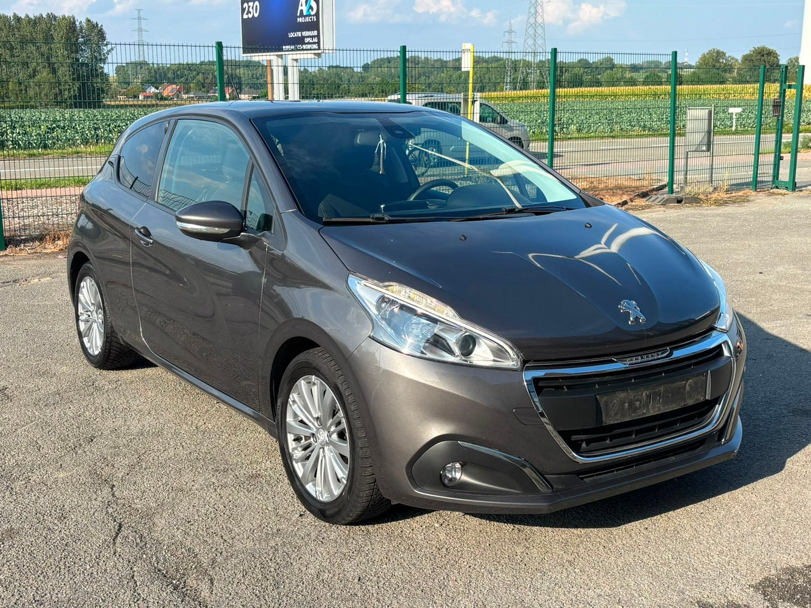 Peugeot 208 1.2 essence boite automatique gps airco, Achat, Euro 6, Entreprise, https://public.car-pass.be/vhr/81f45107-3041-4849-8c43-3acb3043cc48